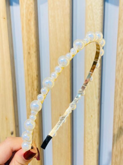 Balaca perlas -Intercalada con dos perlas.