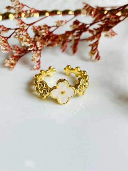 Anillo Van Cleef Blanco Puf