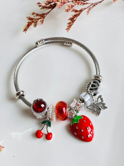 Pandorita Super Cereza Plateada