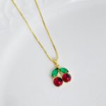 Cadena cereza cristal