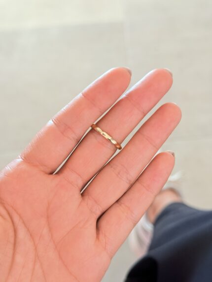 Anillo asimétrico dorado